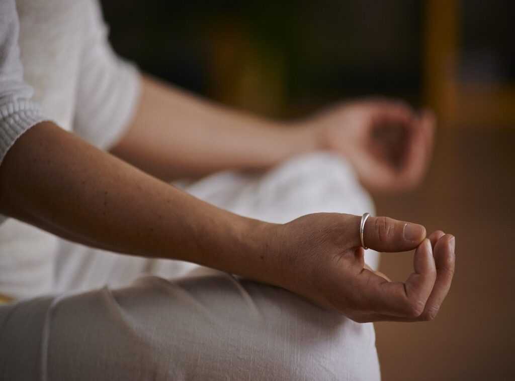 mindful breathing techniques