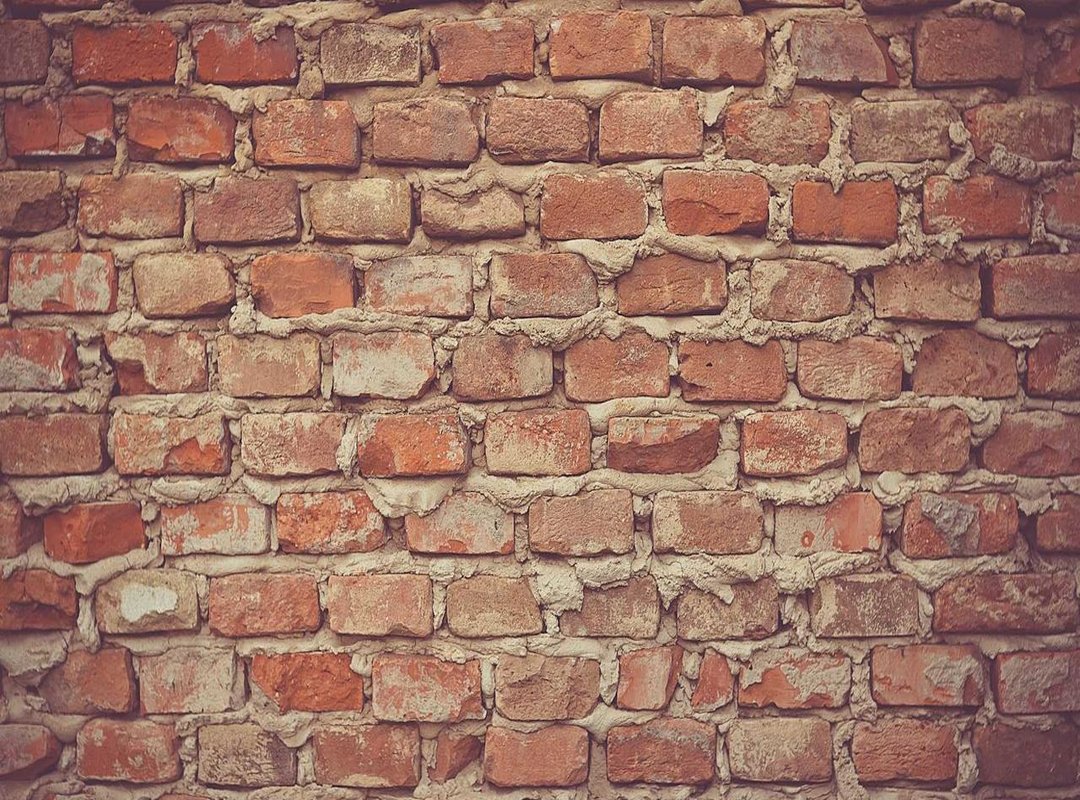 Designing the Wardrobe: Clothes and Accessories